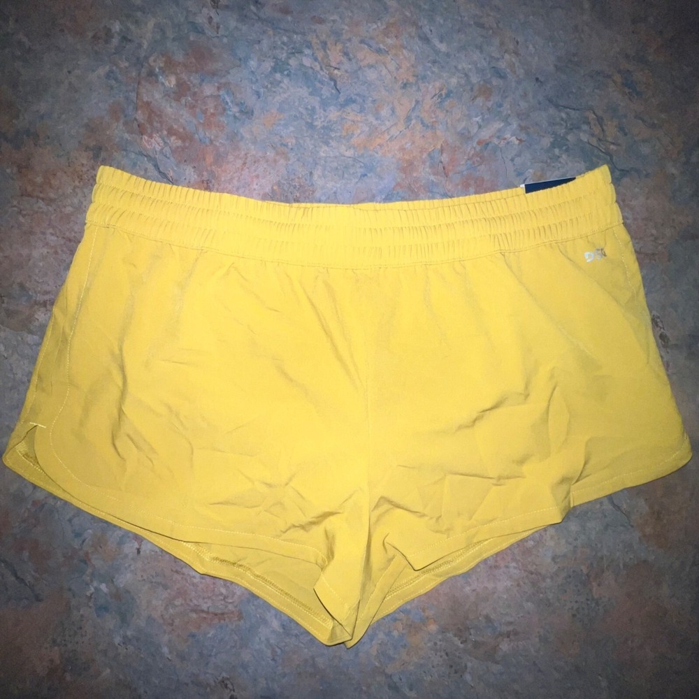 DSG Womens Large Mid Rise Stride Run Short, Grounded Yellow